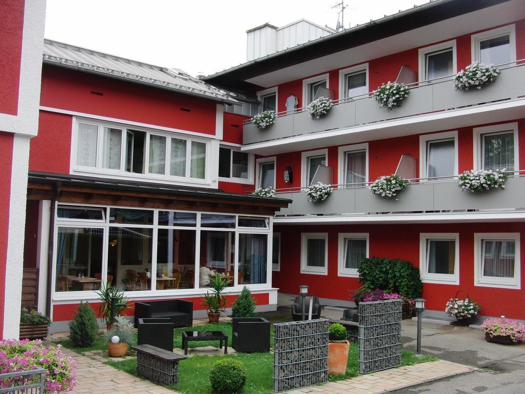 Haus Hildegard Hotel Bad Fussing Exterior photo